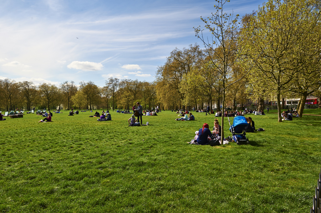 5_People in The Green Park